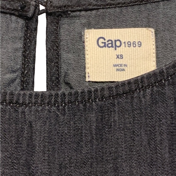 GAP Charcoal Denim Top - Picture 8 of 9